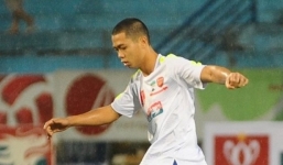 Công Phượng gây bất ngờ với kiểu tóc mới