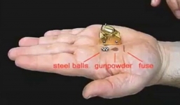 Video: Xem sức công phá của khẩu đại bác nhỏ nhất thế giới