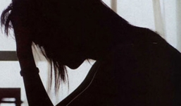 'Teen' quan hệ tình dục sớm: Do giáo dục giới tính chưa đúng cách?