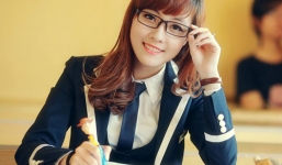 Nữ giám thị xinh đẹp hát rap 'đốn tim' nam sinh