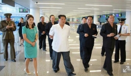 Kim Jong-un “khoe” nhà ga sân bay mới có đài phun sô cô la