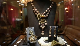Choáng váng những bộ dây chuyền, vòng vàng tiền tỉ