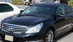 Tài xế trường Luật xem thường pháp luật bị cho thôi việc