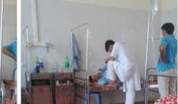 Vụ bác sĩ giẫm chân lên giường bệnh: Bộ Y tế vào cuộc