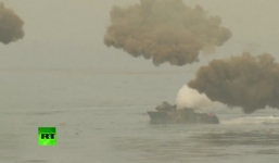 Video: HQ tập trận tấn công đổ bộ quy mô khủng đối phó Triều Tiên