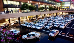 Video: Cách người Nhật đỗ taxi chờ khách