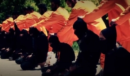 Video: Hàng loạt khủng bố IS bị người mặc áo cam hành quyết