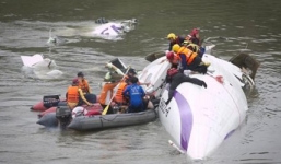 Máy bay Đài Loan rơi do phi công tắt nhầm động cơ