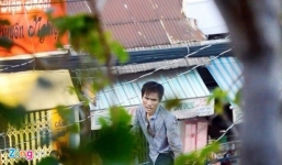 Nghĩ mình bị phụ tình, đổ xăng đốt người yêu