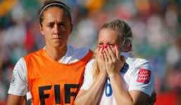 'Tội đồ' tuyển nữ Anh được vẫn được ca ngợi như người hùng