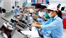 Lương tối thiểu dự kiến tăng bình quân 15\% mỗi vùng trong năm 2016