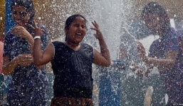 Những cách hạ nhiệt, chống nóng từ khắp nơi trên thế giới