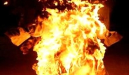 Con rể mê chơi game thua sạch tiền, ôm bố vợ tự thiêu đã tử vong