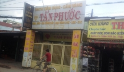 Giây phút đối mặt với kẻ nổ súng cướp tiệm vàng