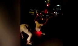 Ngẫu hứng bốc đầu, nam thanh niên ngã chổng vó giữa đường