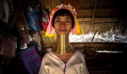 Ngôi làng cổ dài độc nhất vô nhị thế giới