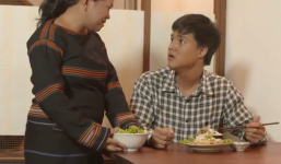 Video: Mẹ vượt đường dài làm cơm cho con ăn trước kỳ thi