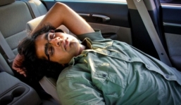 Ngủ trong ô tô đóng kín có nguy cơ bị tử vong