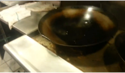 Hoảng hồn cảnh bẩn thỉu trong nhà hàng Trung Quốc tại Mỹ 