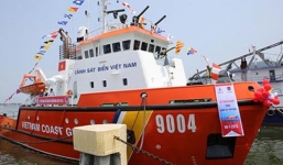 Cảnh sát biển tiếp nhận tàu hiện đại lần đầu tiên đóng tại Việt Nam