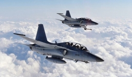 Video: Xem tiêm kích 'Đại bàng vàng' FA-50 phô diễn uy lực