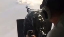 Video: Xem xạ thủ trực thăng Mi-17 xả đạn truy đuổi phiến quân IS