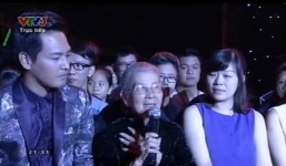 Giọng hát Việt 2015 liveshow 1: Vợ nhạc sĩ Phan Nhân xúc động trước tình cảm của thí sinh