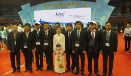 Nữ sinh Nam Định 'ẵm' giải đặc biệt Olympic Vật lí quốc tế 2015 