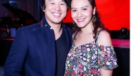 Vợ Thanh Bùi vác bụng bầu đến ủng hộ chồng