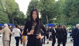 Kha Mỹ Vân tạo ấn tượng bên những nhân vật đình đám trong buổi tiệc