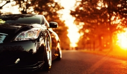 Nắng nóng đi xe màu đen sẽ tốn xăng hơn