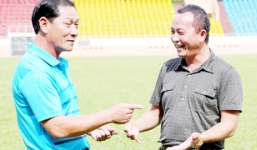 Đích thân chủ tịch CLB Than Quảng Ninh cầm quân ở trận tiếp SHB.ĐN