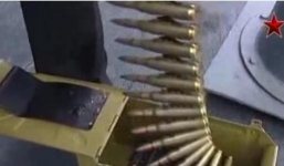 Khoảnh khắc súng máy 12 ly 7 gắn trên chiến hạm Nga nhả đạn