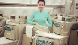 Bạn gái Thành Trung xinh đẹp trong đồng phục Vietnam Airlines trên A350