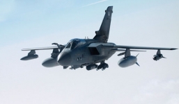 Video: Hiện trường chiến đấu cơ Anh đánh rơi tên lửa khi về căn cứ