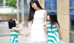 Á quân Việt Nam Got’s Talent Bích Ngọc tươi tắn bên mẹ