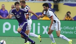 Kaka 'xé lưới' West Brom với một pha solo từ giữa sân 