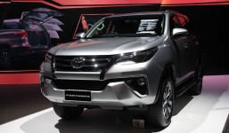 Toyota Fortuner 2016 chính thức ra mắt, giá hơn 35.000 USD