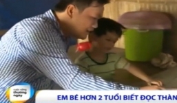 Bé 2 tuổi chậm nói bỗng đọc chữ vanh vách sau tai nạn ngã ao