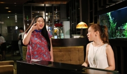 Mỹ Tâm tự tay đệm đàn cho học trò The Voice 2015