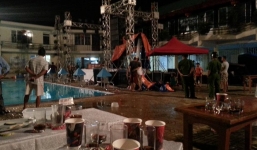 Vụ nam sinh tử vong khi lên sân khấu chụp ảnh: 'Con tôi bị chết oan'