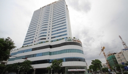 Thang máy chung cư rơi bất ngờ, 10 người nhập viện