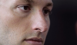 Phát hiện người yêu là 'trai bao' đồng tính cho sếp