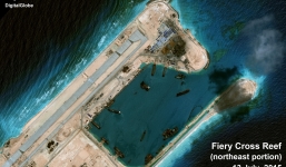 Loạt ảnh mới nhất về hoạt động xây dựng trái phép của TQ tại Đá Chữ Thập