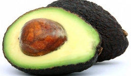 Bơ Mỹ giá đắt gấp 10 lần bơ Việt Nam vẫn đắt hàng