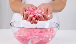 Các loại nước rửa mặt từ tự nhiên giúp làm đẹp da hiệu quả