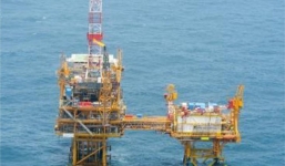 Nhật tố Trung Quốc triển khai 16 giàn khoan gần khu vực tranh chấp