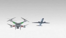 Video: Máy bay chở 100 khách suýt va chạm vật thể lạ không người lái