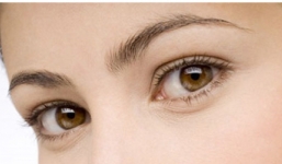 7 'vùng cấm' trên cơ thể mà bạn không nên chạm tay vào