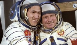 Anh hùng Phạm Tuân và hồi ức chưa tiết lộ về chuyến du hành vũ trụ 35 năm trước